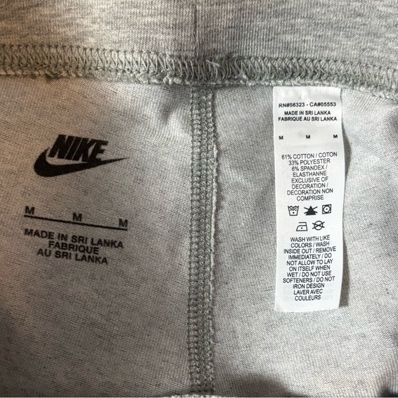 Nike‎ Women's Bike Shorts Cotton Polyester Spandex Gray Size Medium - Picture 3 of 4